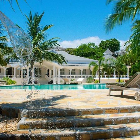 Zumzum Beach House Bed & Breakfast Kinondo Bagian luar foto