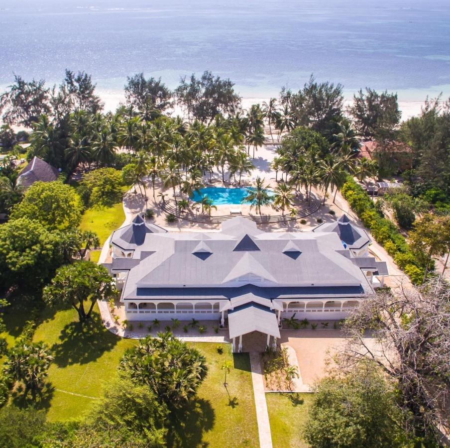 Zumzum Beach House Bed & Breakfast Kinondo Bagian luar foto