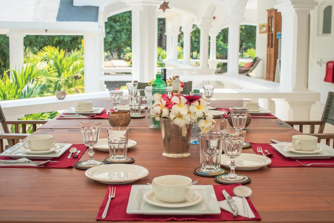 Zumzum Beach House Bed & Breakfast Kinondo Bagian luar foto
