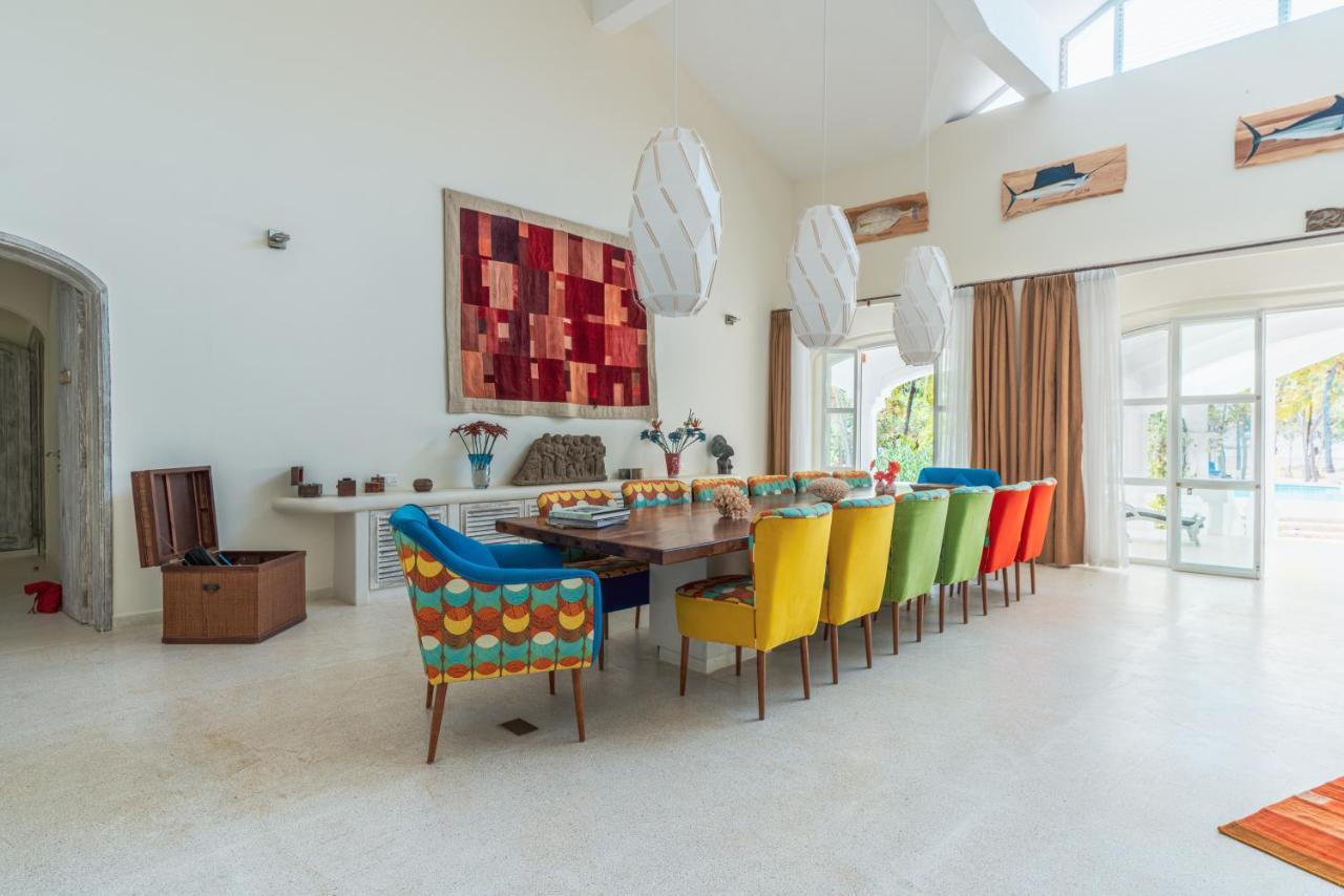 Zumzum Beach House Bed & Breakfast Kinondo Bagian luar foto