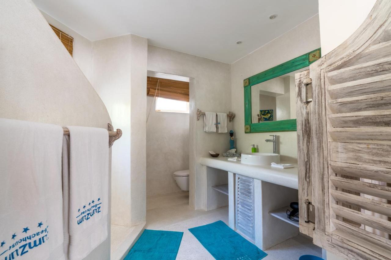Zumzum Beach House Bed & Breakfast Kinondo Bagian luar foto